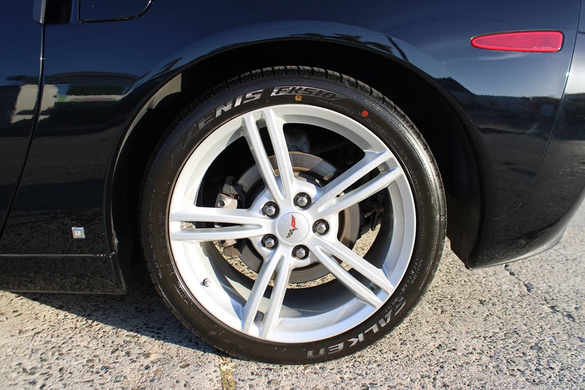 Used 2009 Chevrolet Corvette Convertible RWD image 39