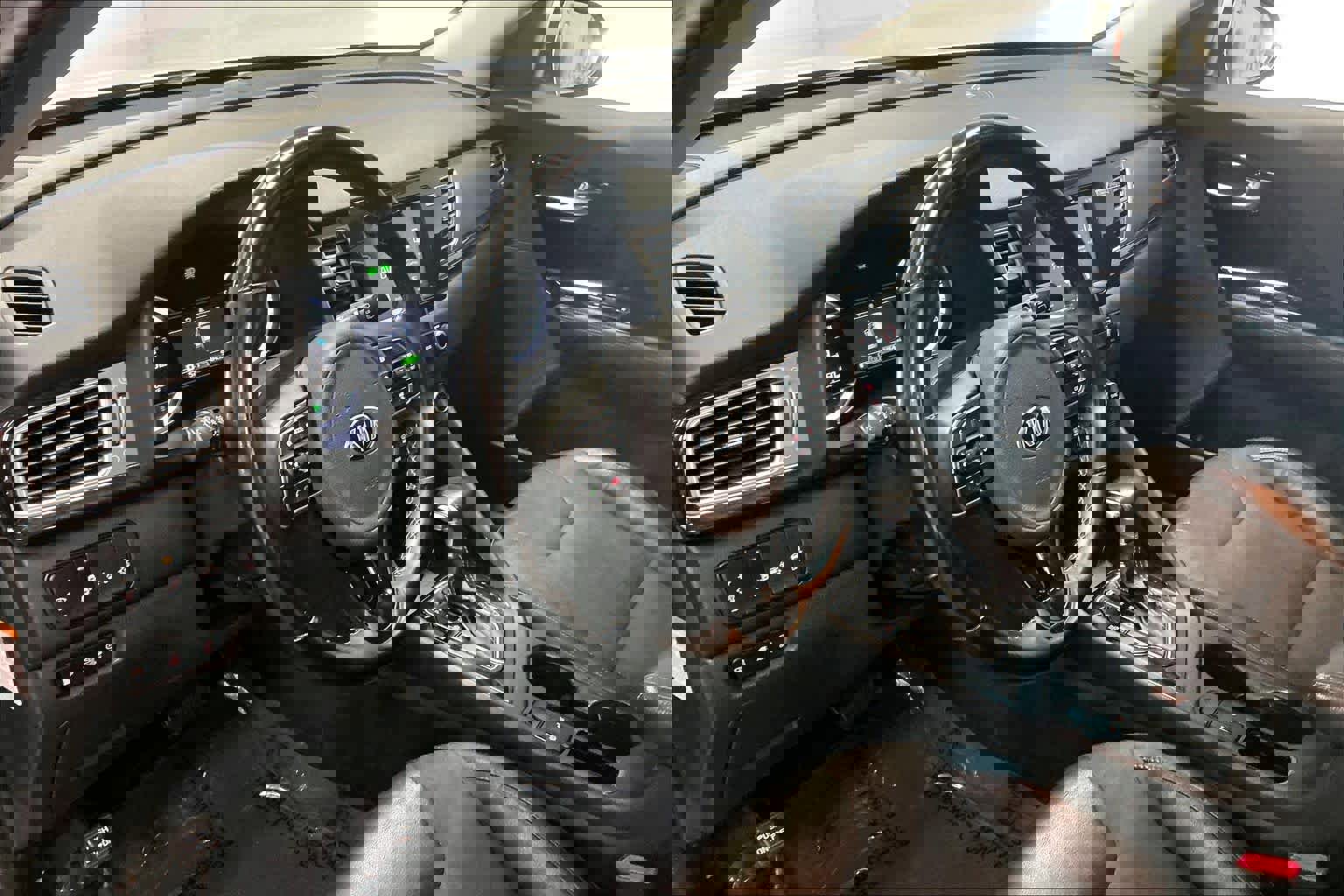 Used 2019 Kia Niro EX image 17