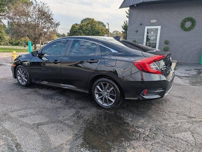 Used 2020 Honda Civic EX image 4
