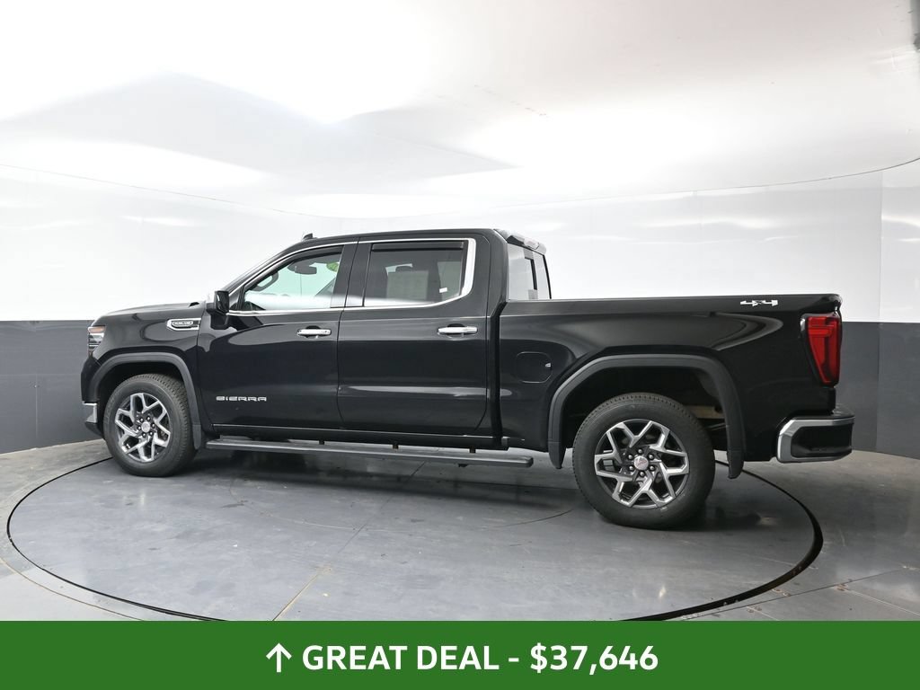 Used 2022 GMC Sierra 1500 SLT w/ SLT Convenience Package AWD/4WD image 11