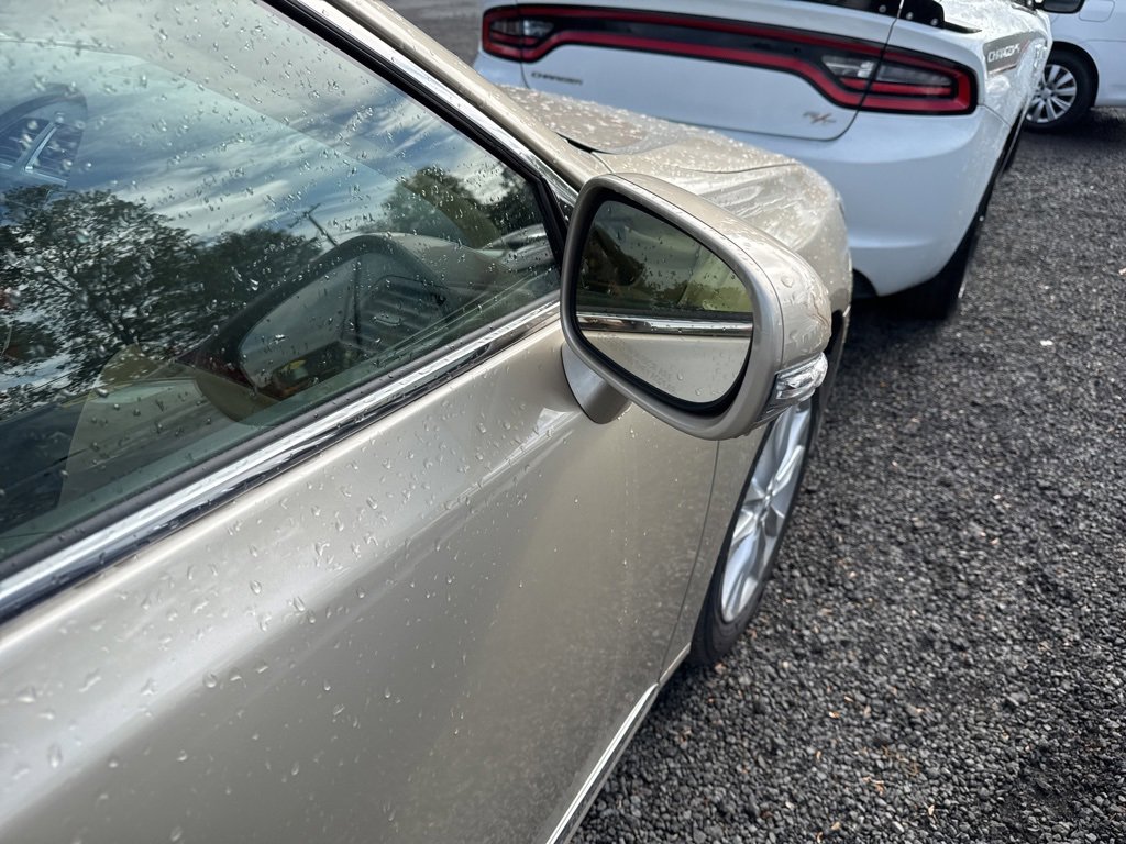 Used 2011 Lexus ES 350 image 8