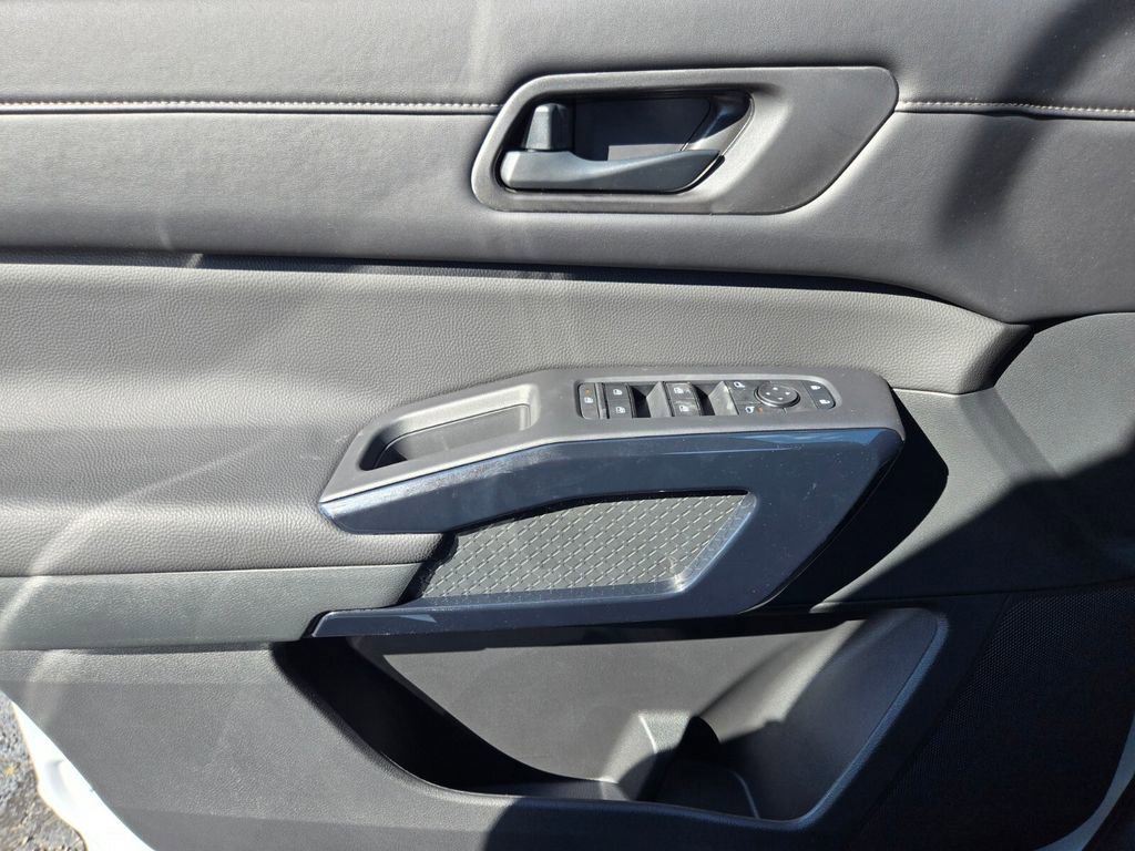 New 2026 Nissan Pathfinder SV AWD/4WD image 11