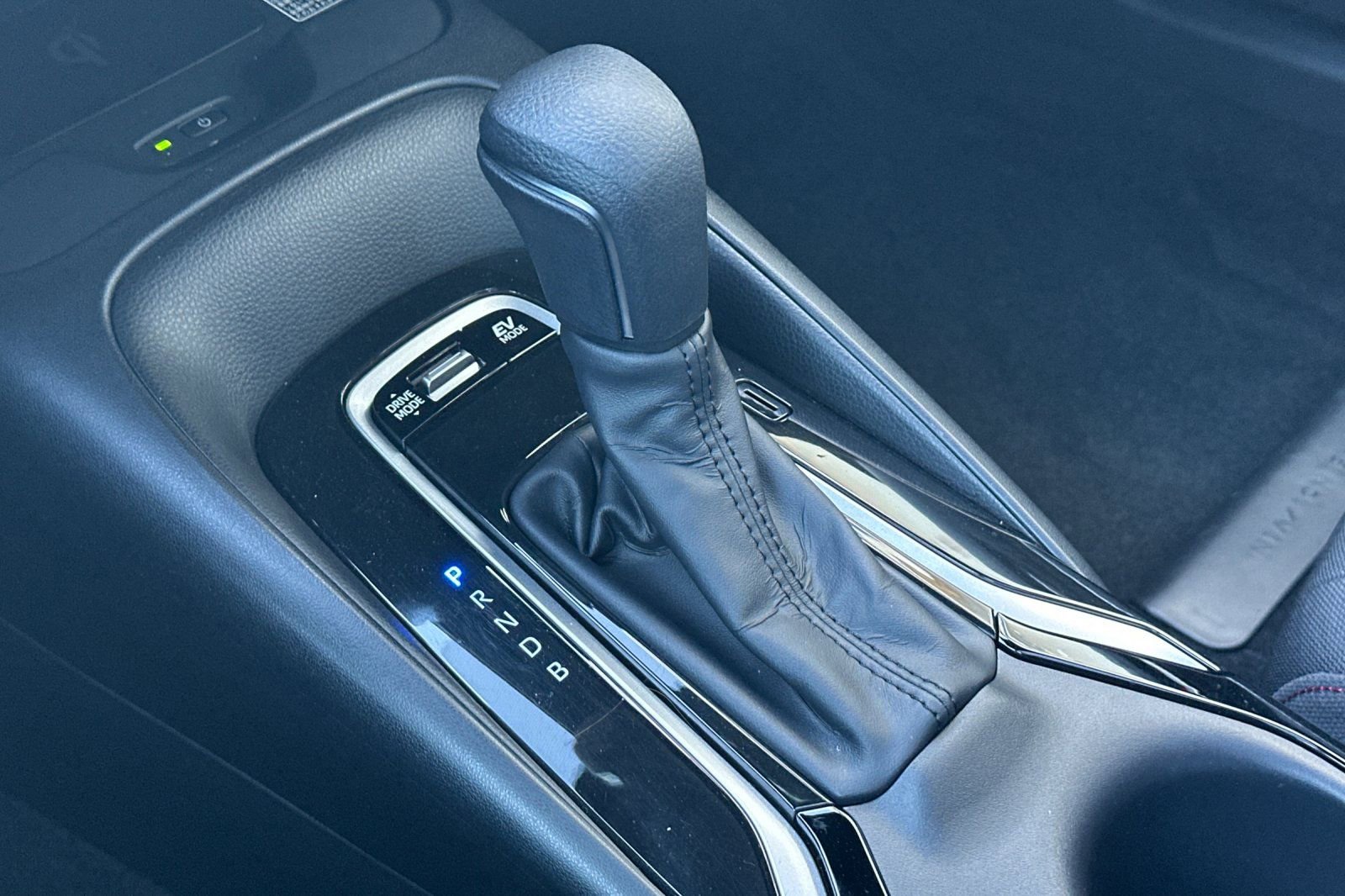 Used 2025 Toyota Corolla SE image 23