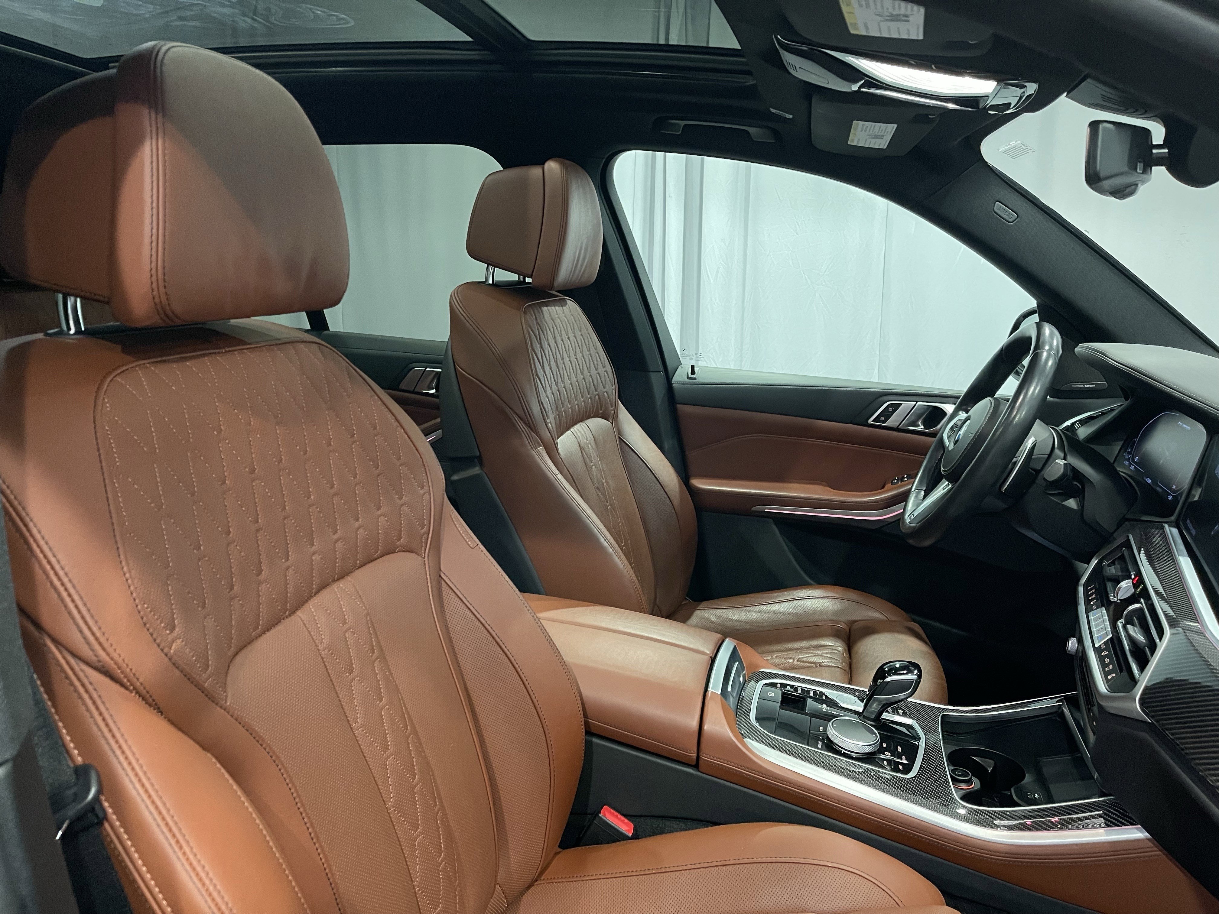 Used 2022 BMW X5 M50i w/ Premium Package image 16