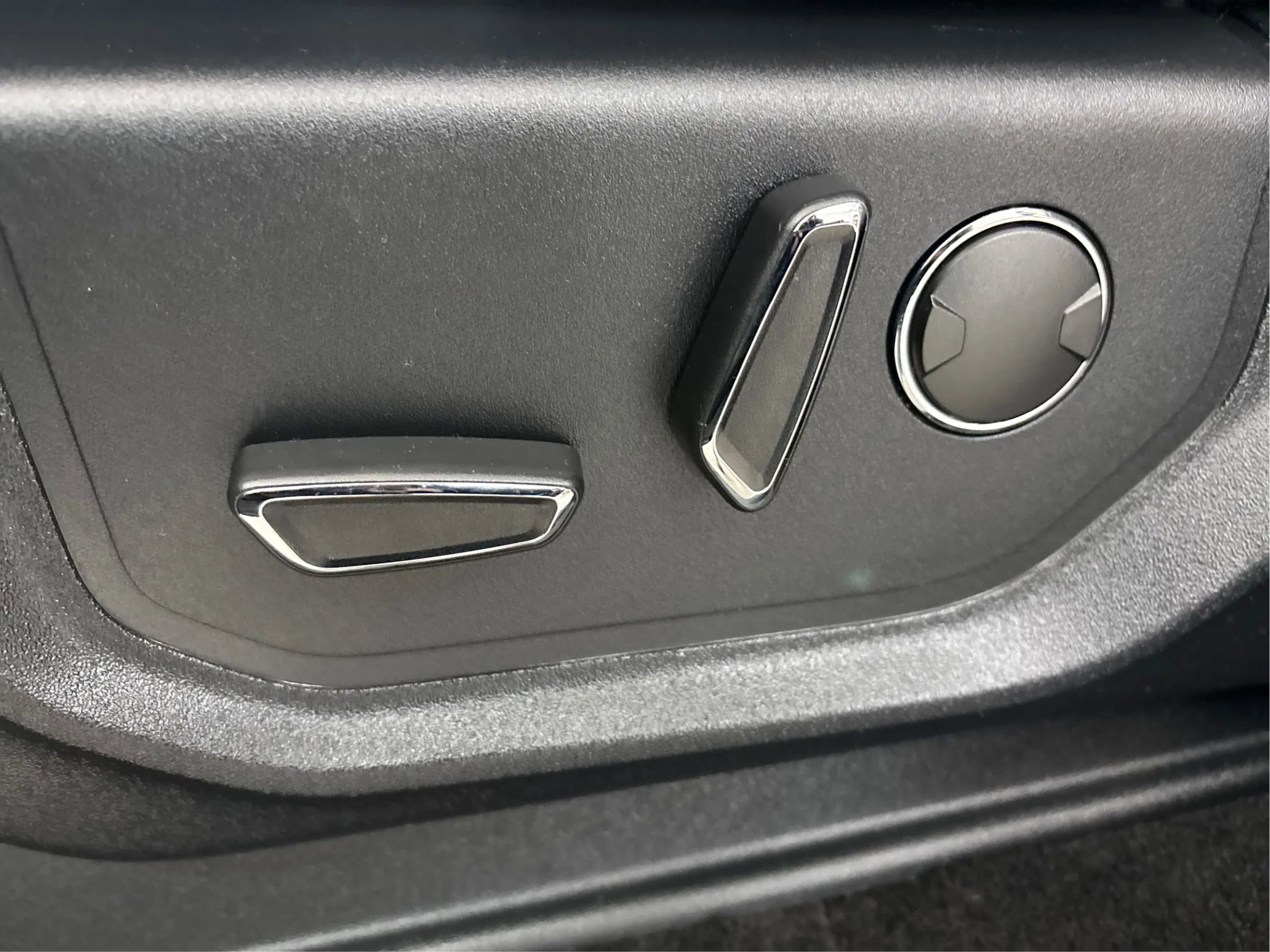 Used 2019 Ford Expedition Max Limited w/ Equipment Group 301A image 25