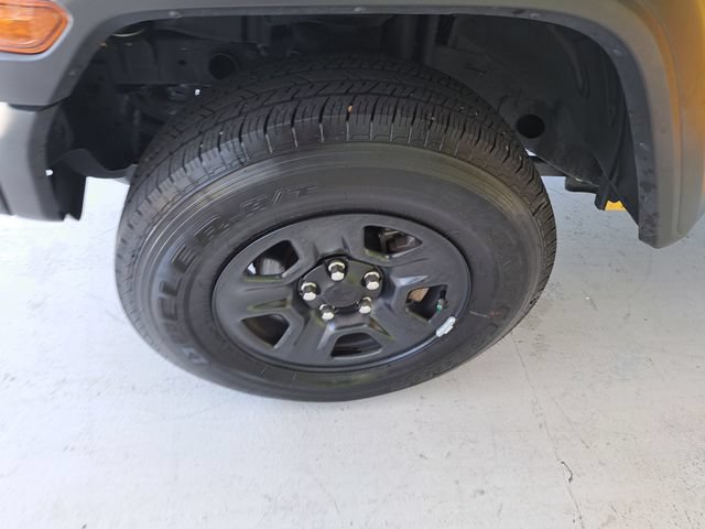 Used 2021 Jeep Wrangler Sport AWD/4WD image 27