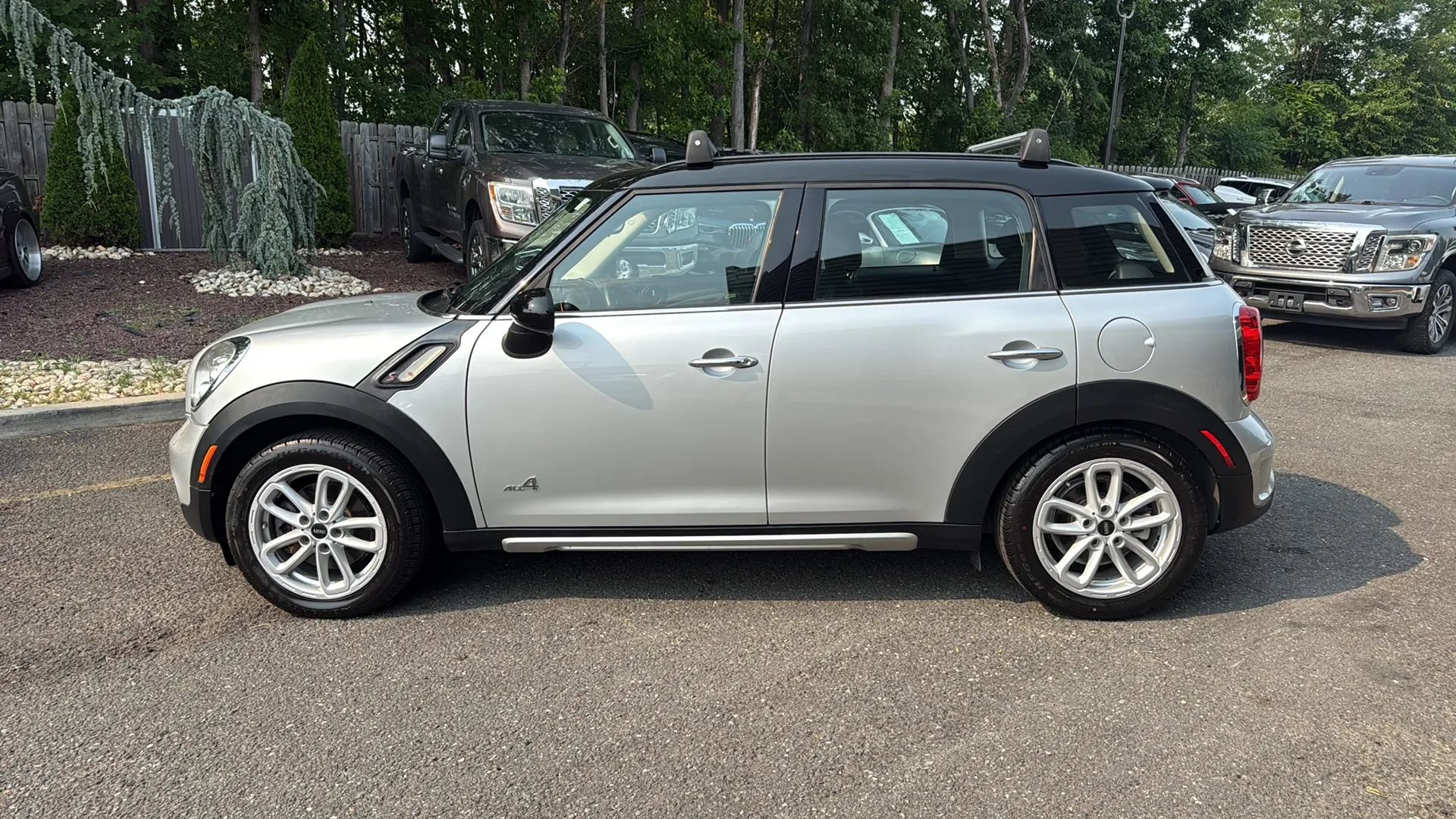 Used 2016 MINI Cooper Countryman S AWD/4WD image 9