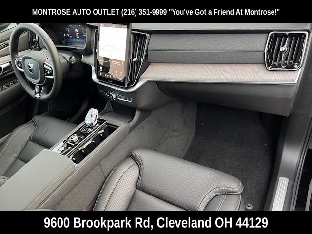 New 2026 Volvo XC90 T8 Ultra w/ Protection Package Premier image 18