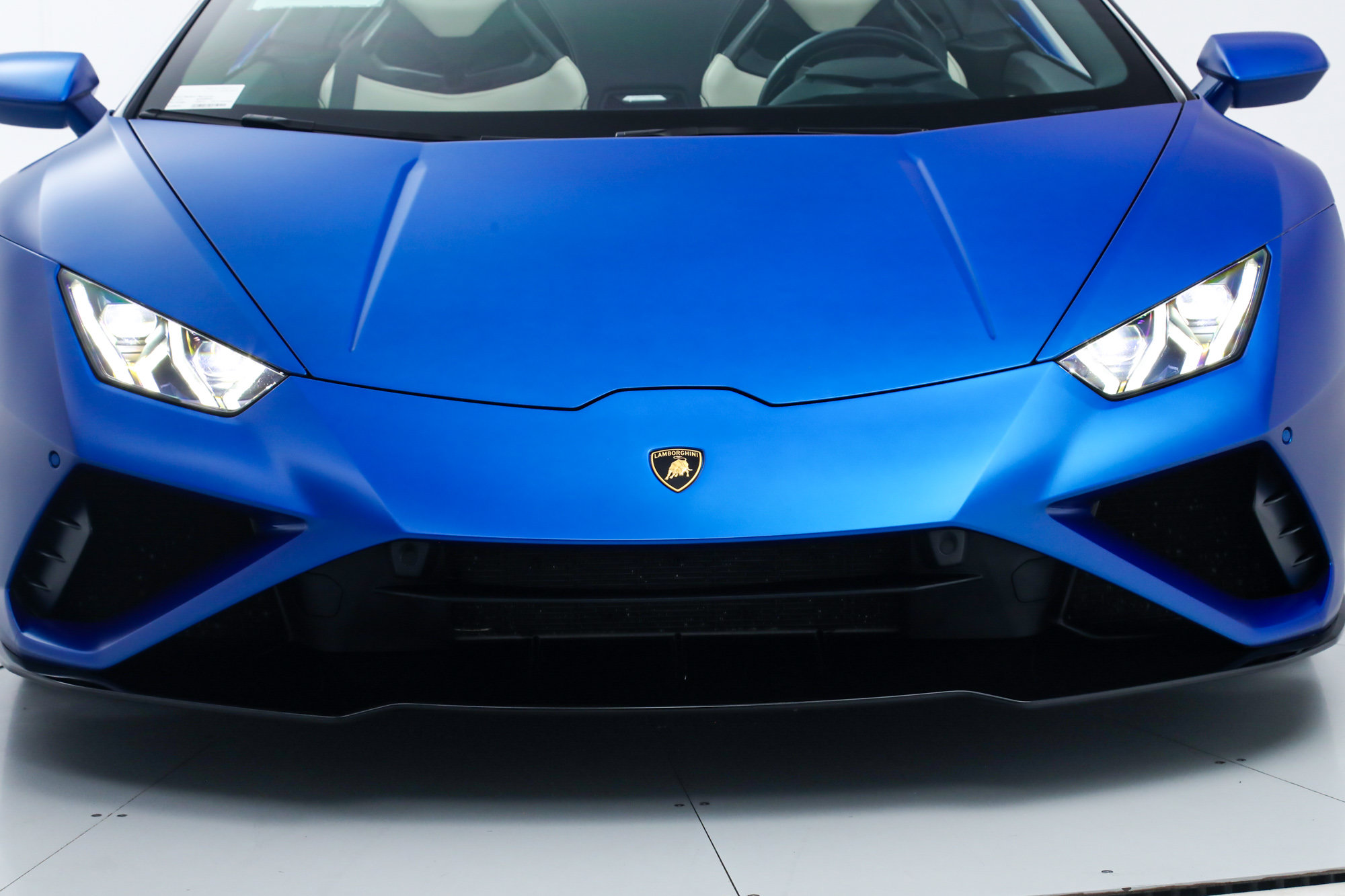 Used 2021 Lamborghini Huracan EVO RWD image 11