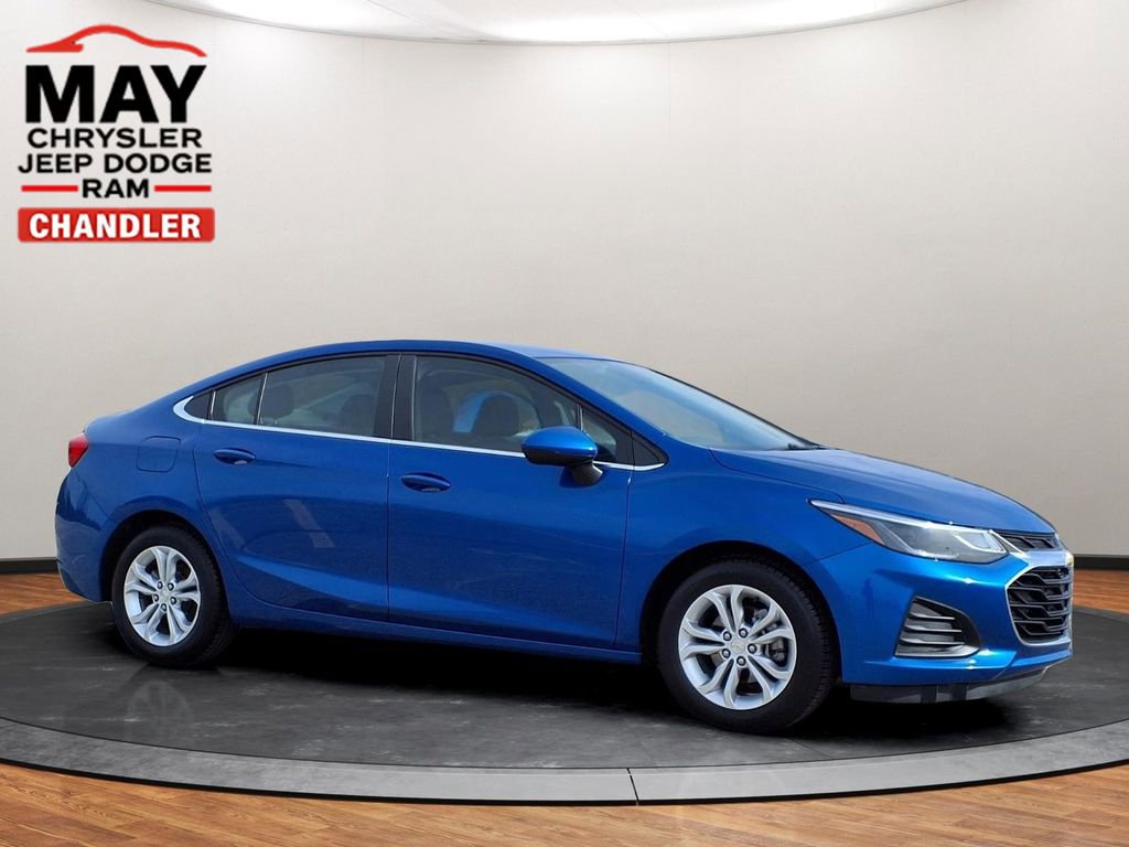 Used 2019 Chevrolet Cruze LT image 19