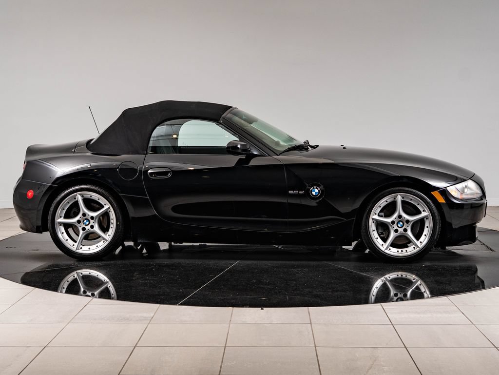 Used 2006 BMW Z4 3.0si RWD image 12