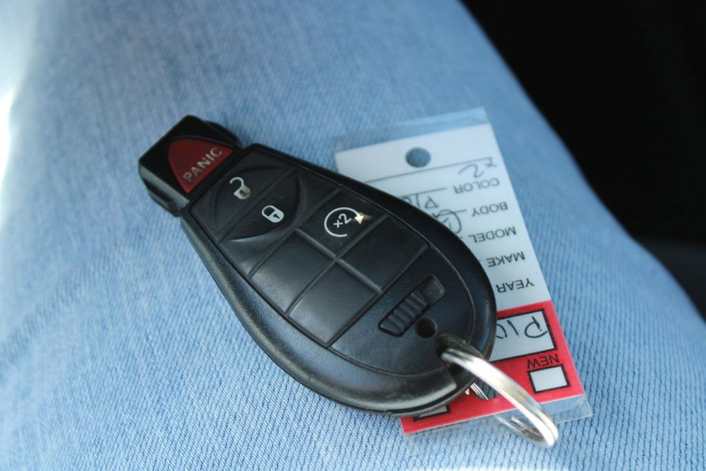 Used 2018 RAM 2500 Tradesman w/ Chrome Appearance Group image 12