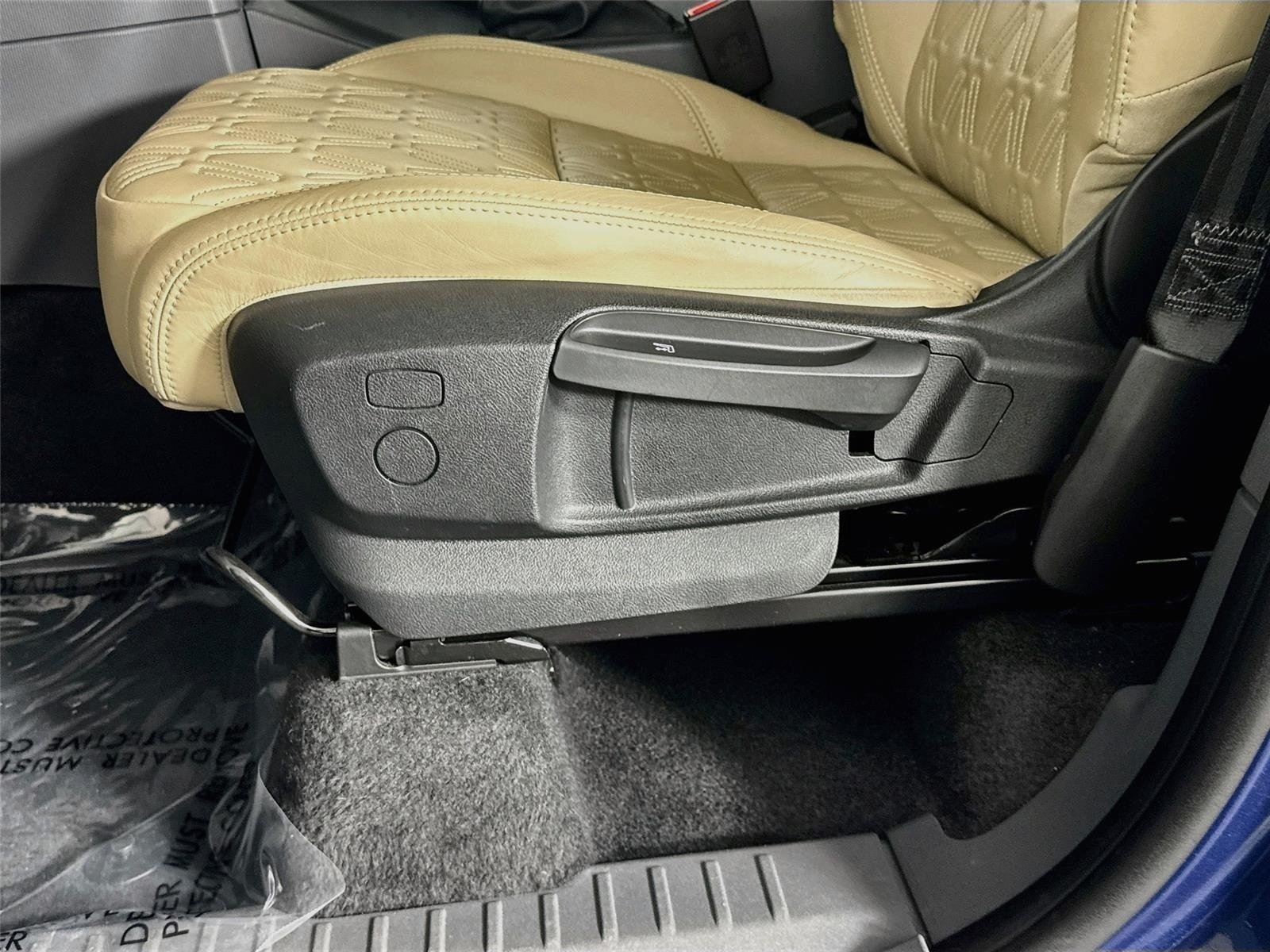 Used 2025 INEOS Grenadier AWD/4WD image 19