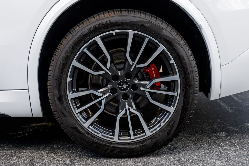 Certified 2023 Maserati Grecale Modena AWD/4WD image 41