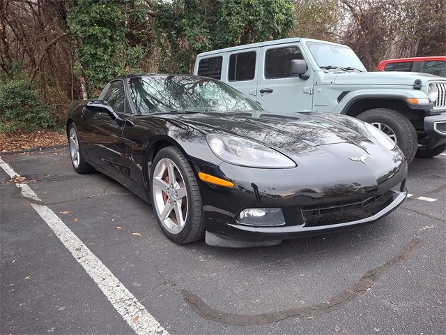 Used 2005 Chevrolet Corvette Coupe w/ Preferred Equipment Group image 3