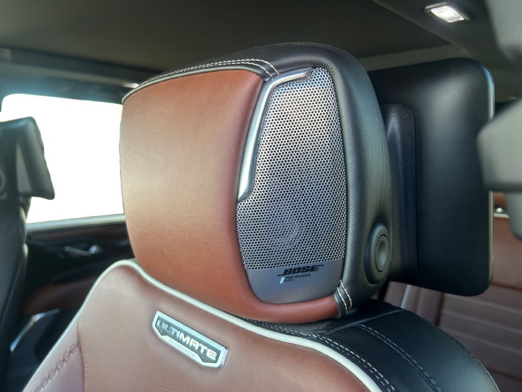 Used 2023 GMC Yukon Denali Ultimate AWD/4WD image 17