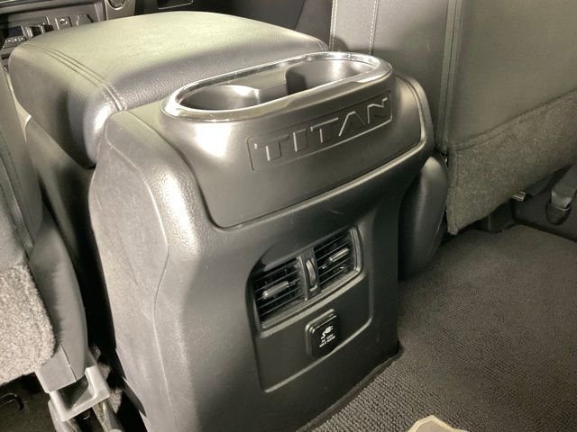 Used 2018 Nissan Titan SV w/ SV Convenience Package image 23