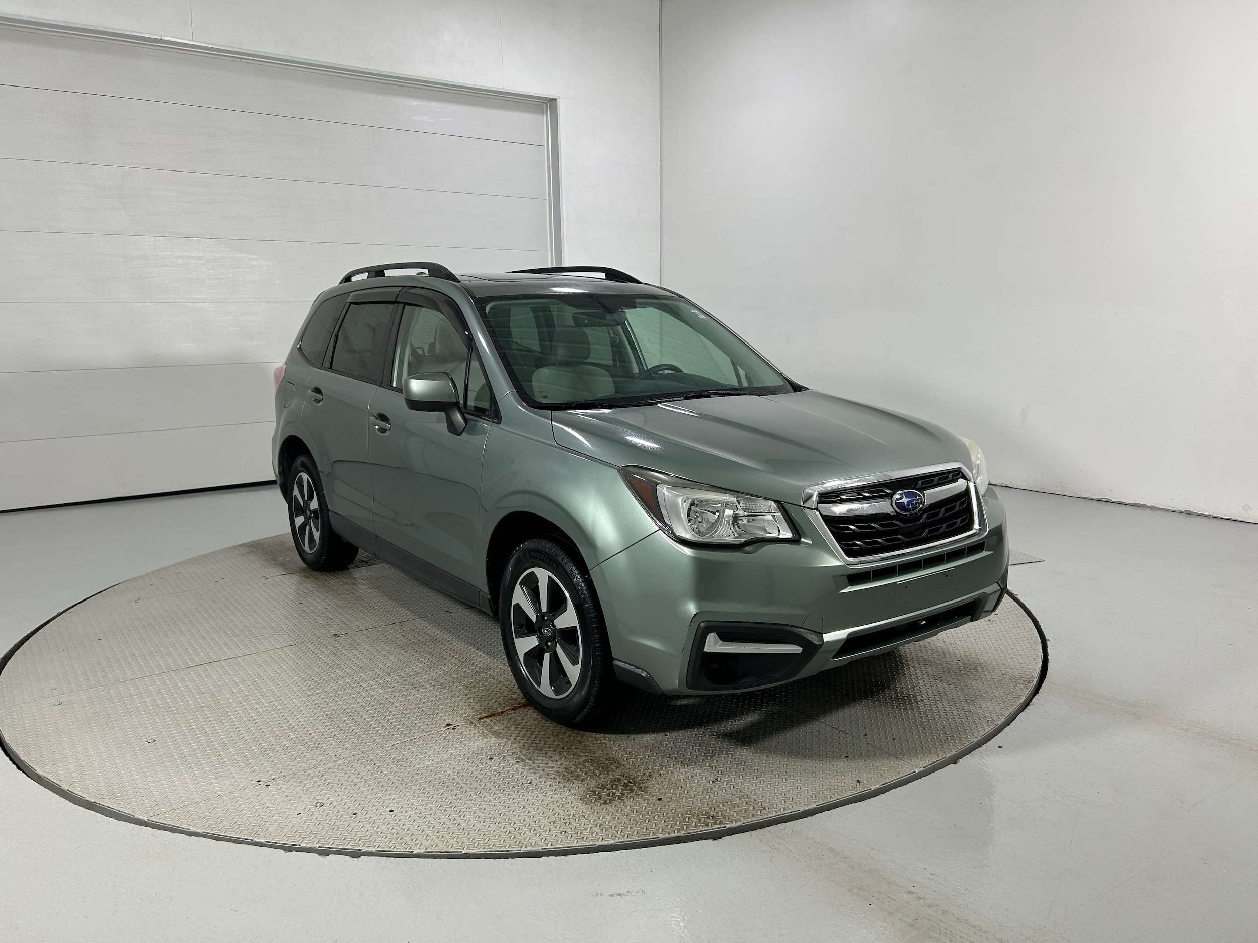 Used 2018 Subaru Forester 2.5i Premium AWD/4WD image 2