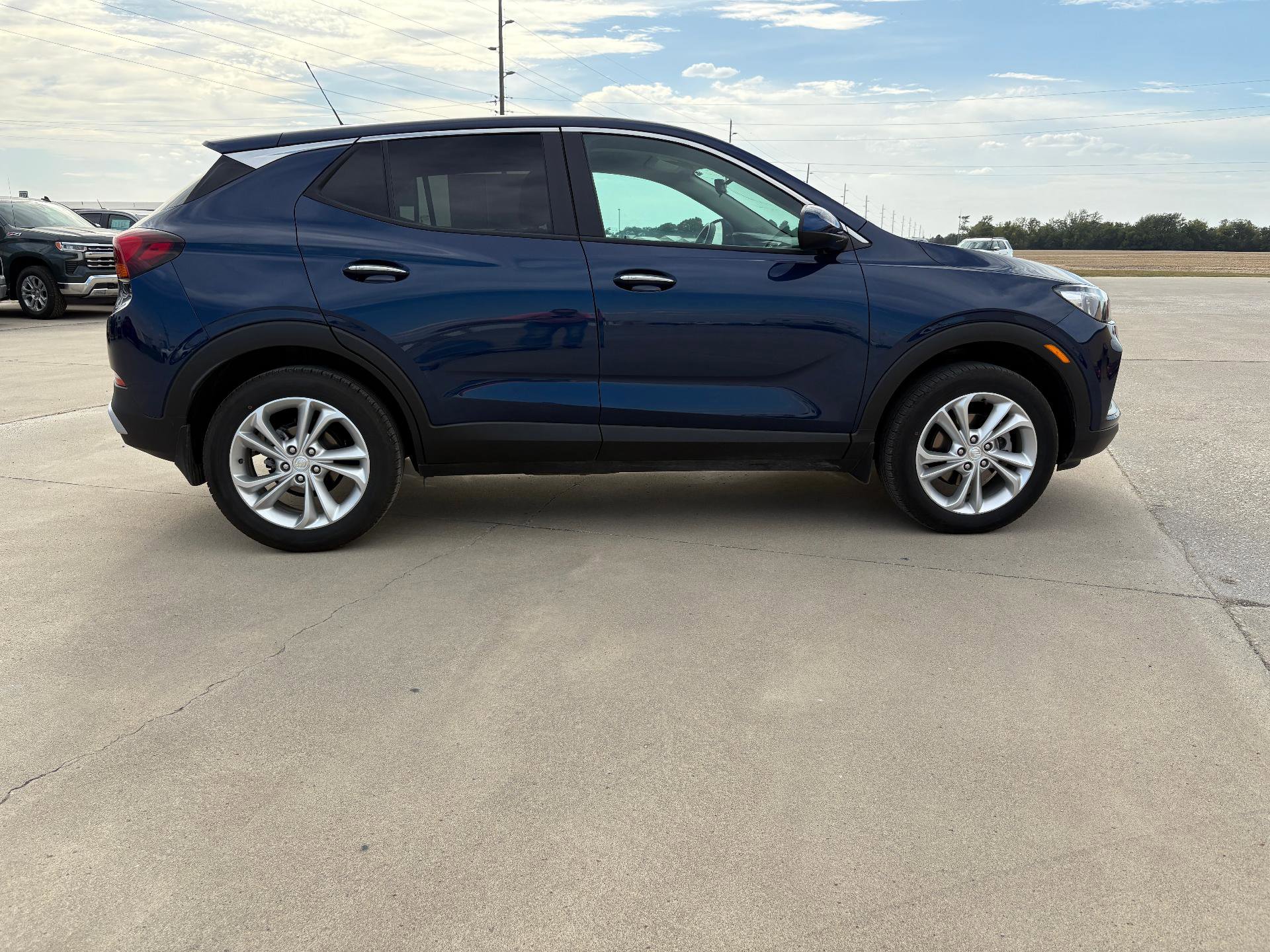 Used 2023 Buick Encore GX Preferred w/ Cold Weather Comfort Package image 7