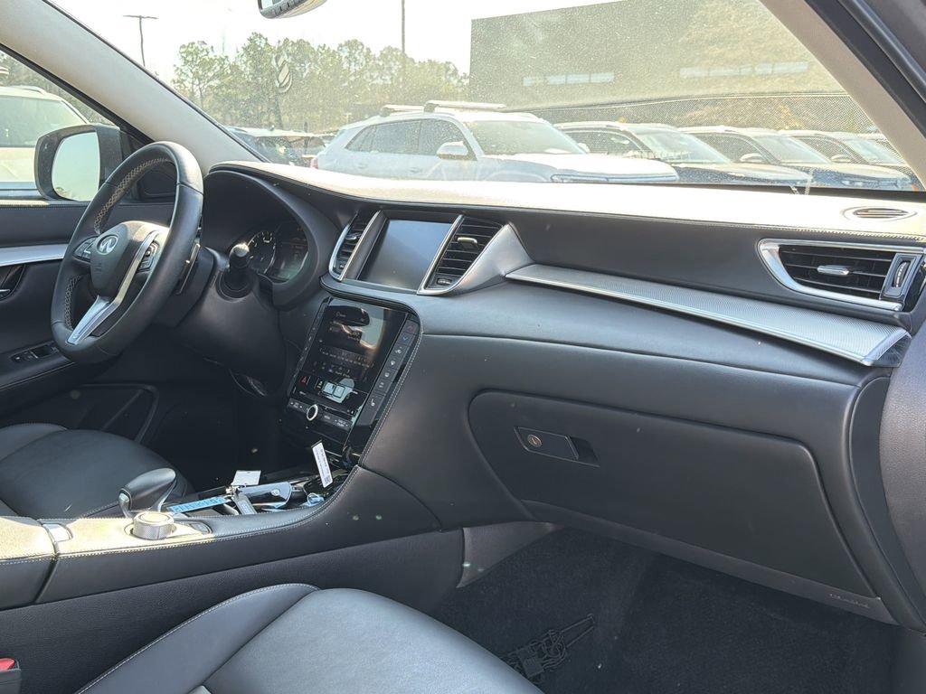 Used 2021 INFINITI QX50 Luxe w/ Cargo Package image 21