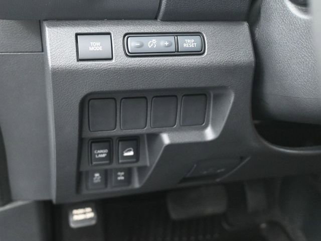Used 2024 Nissan Frontier PRO-4X w/ Off-Road Protection Package image 21