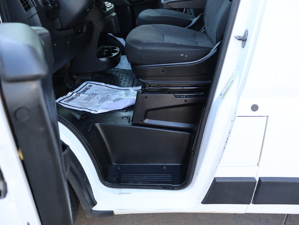 Used 2024 RAM ProMaster 2500 w/ Premium Convenience Group FWD image 39