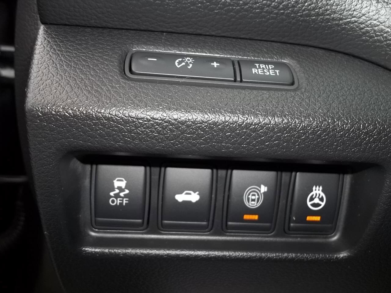 Used 2013 Nissan Altima 2.5 SL w/ Technology Pkg image 23