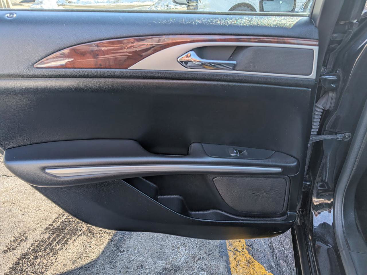 Used 2015 Lincoln MKZ AWD image 20