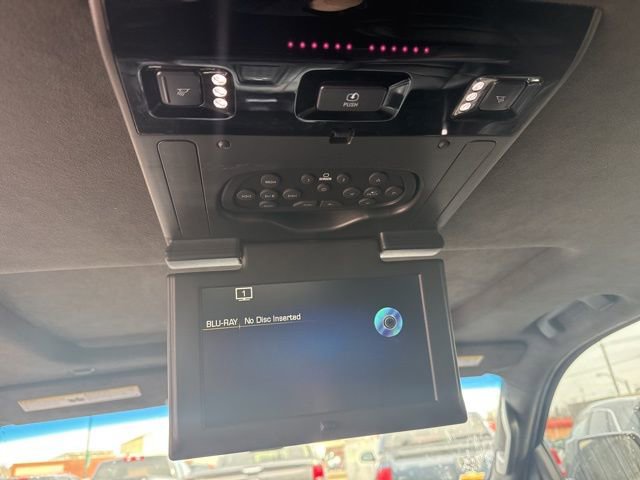 Used 2016 Cadillac Escalade Platinum image 20