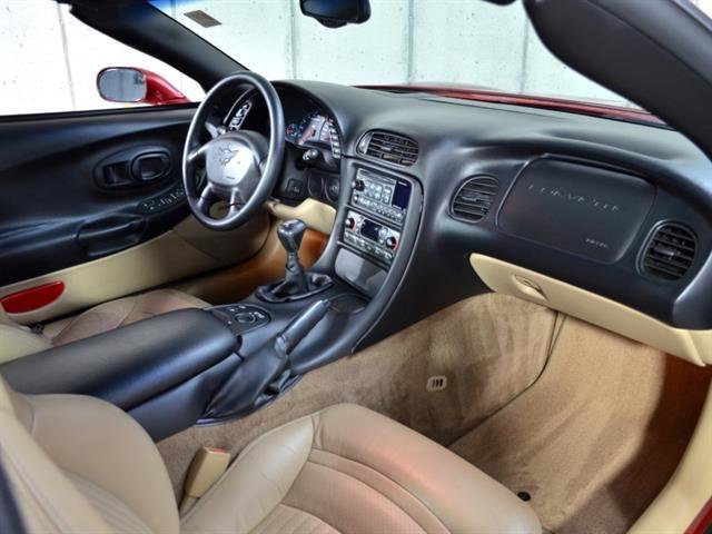 Used 2004 Chevrolet Corvette Coupe w/ Preferred Equipment Group image 20