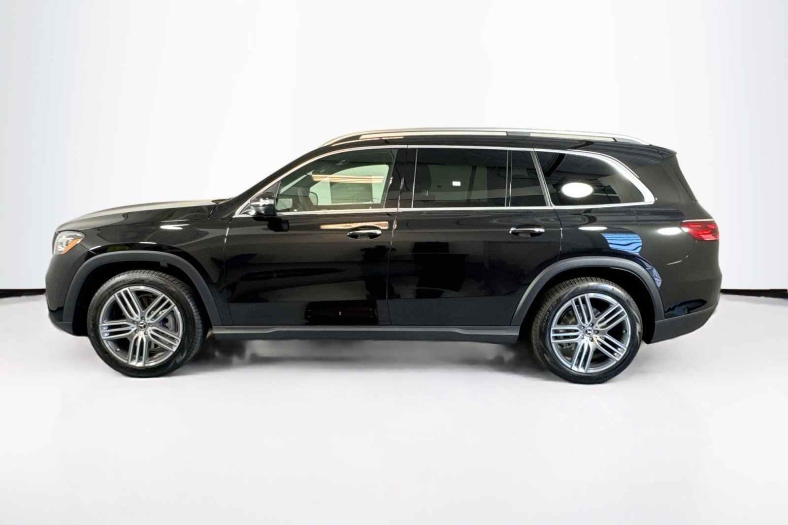 New 2026 Mercedes-Benz GLS 450 4MATIC image 8
