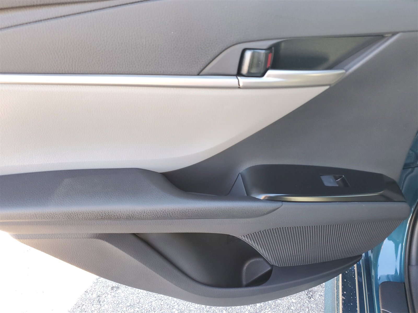 New 2026 Toyota Camry SE image 16