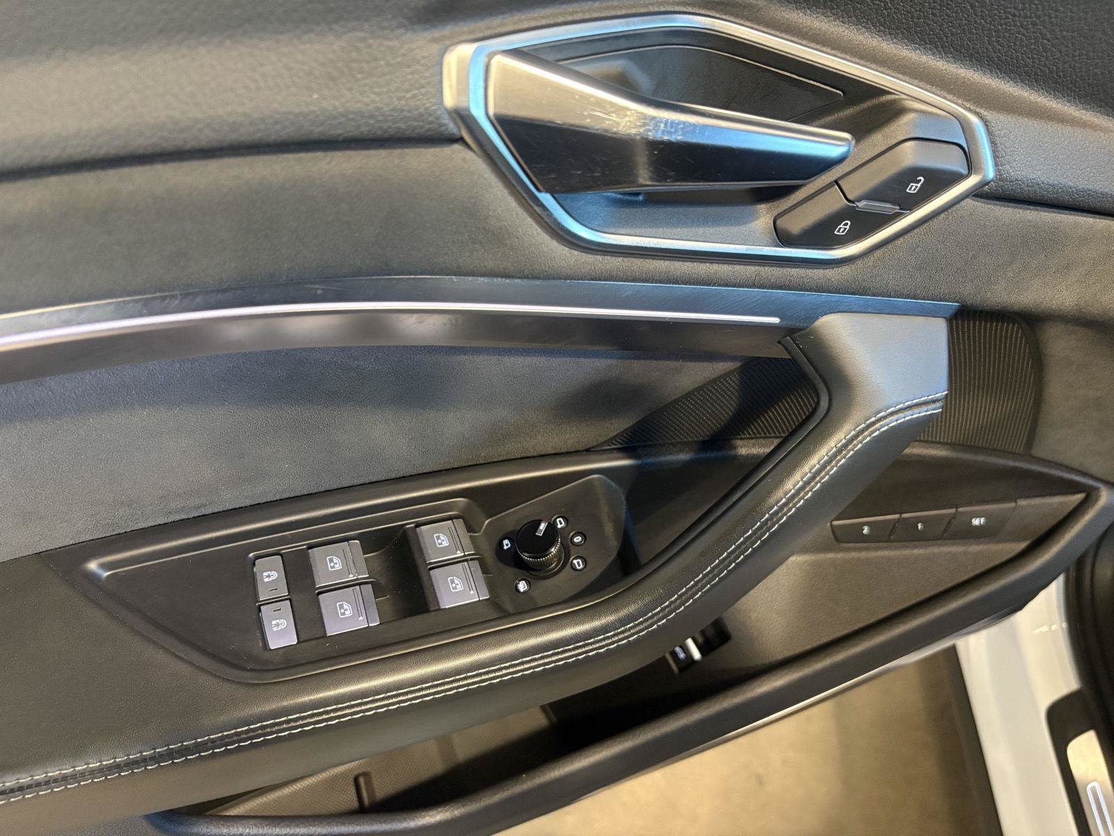 Used 2023 Audi e-tron Chronos w/ Chronos Package AWD/4WD image 19