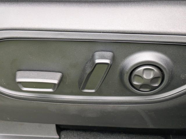 New 2025 Jeep Grand Cherokee Altitude AWD/4WD image 18