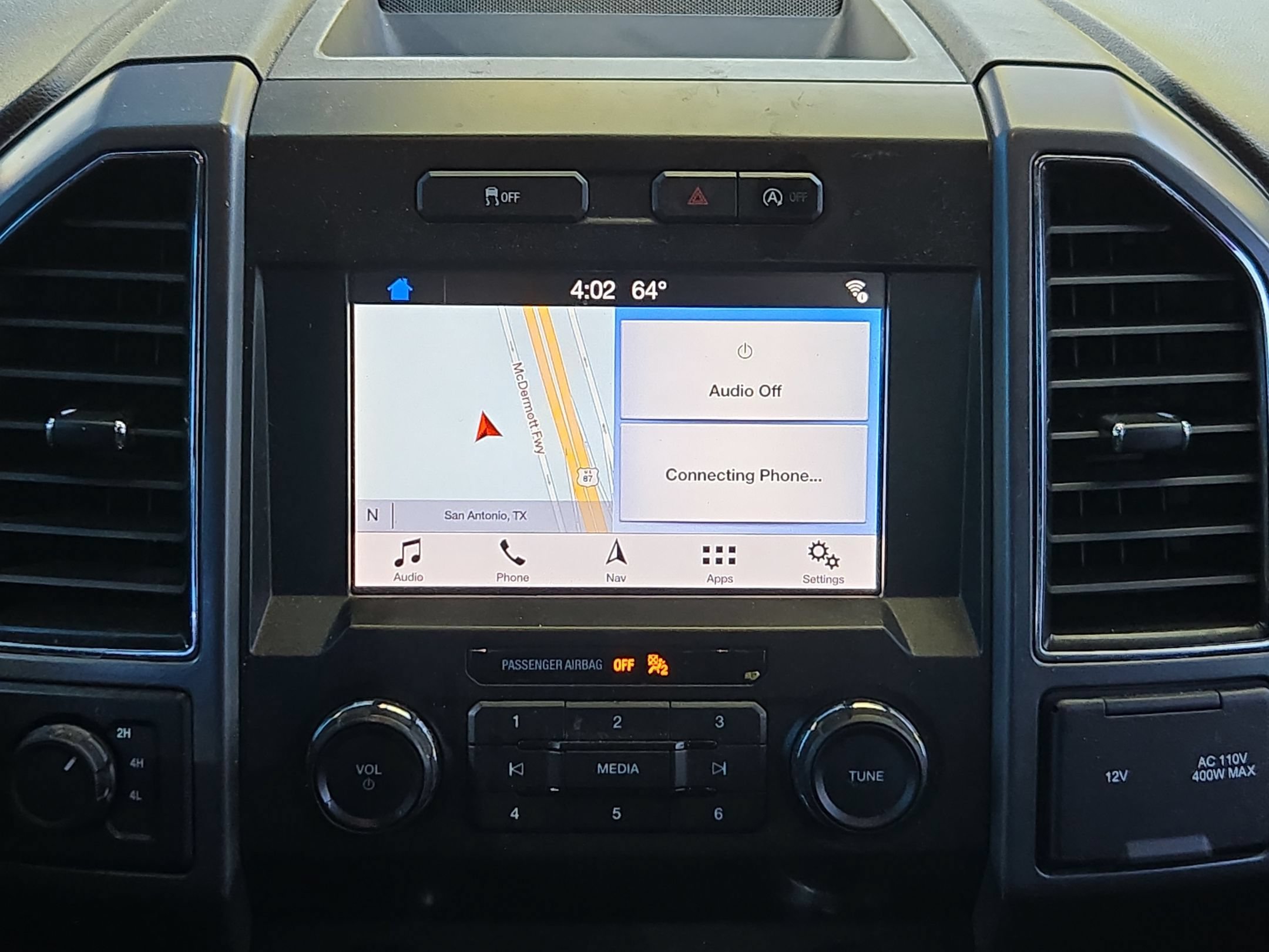 Used 2019 Ford F150 XLT w/ Equipment Group 302A Luxury AWD/4WD image 17