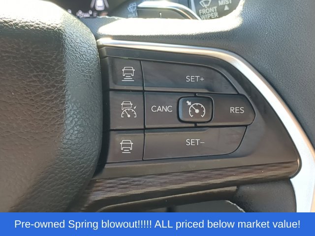 Used 2025 Jeep Grand Cherokee Laredo X AWD/4WD image 28