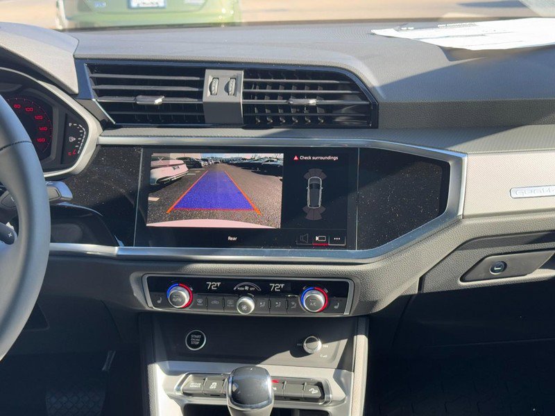 New 2025 Audi Q3 2.0T Premium image 9