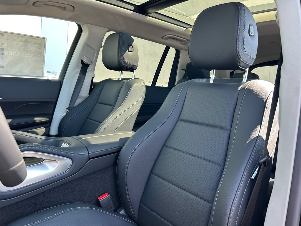 New 2026 Mercedes-Benz GLS 450 4MATIC image 15
