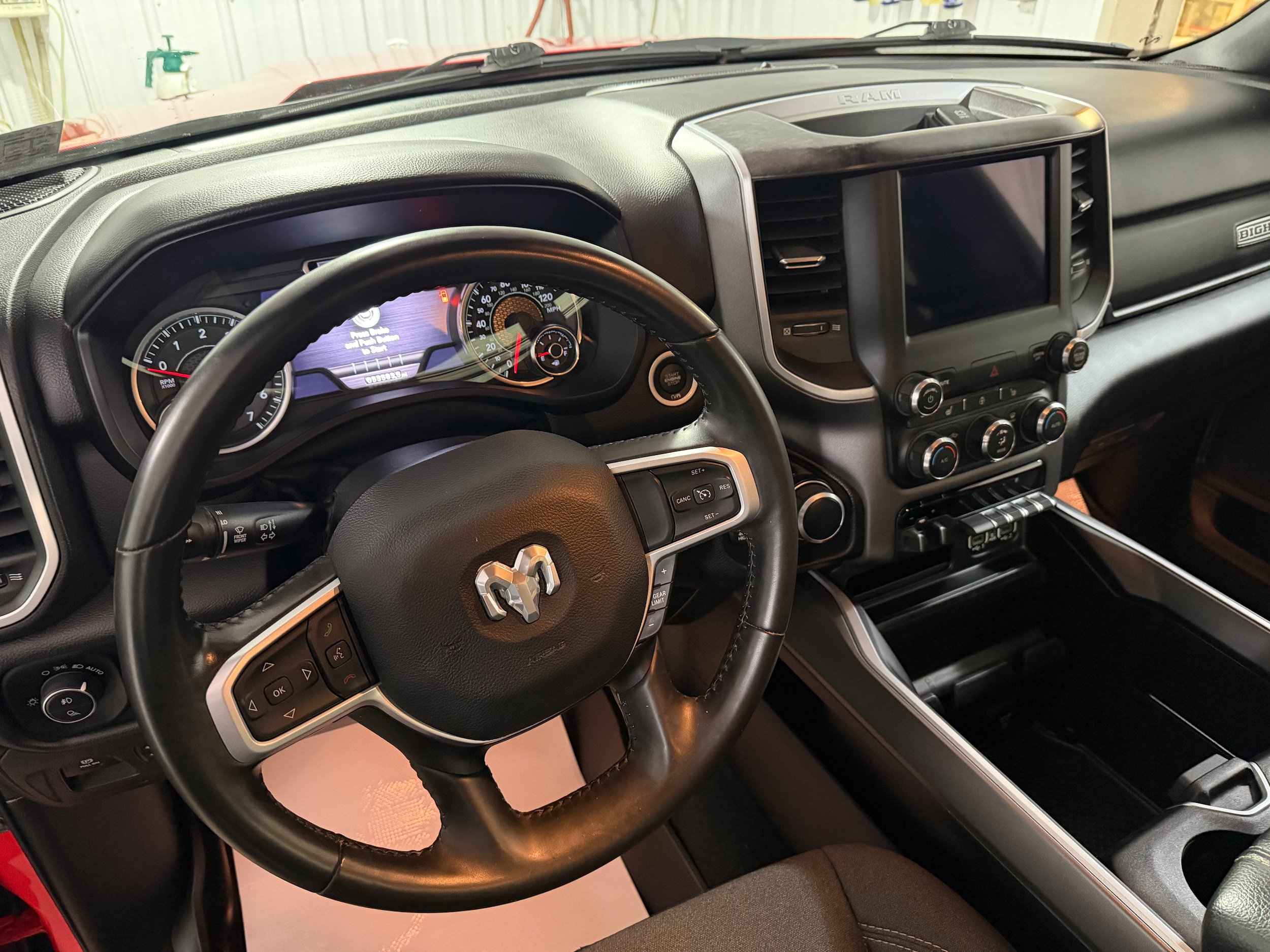 Used 2021 RAM 1500 Big Horn AWD/4WD image 12