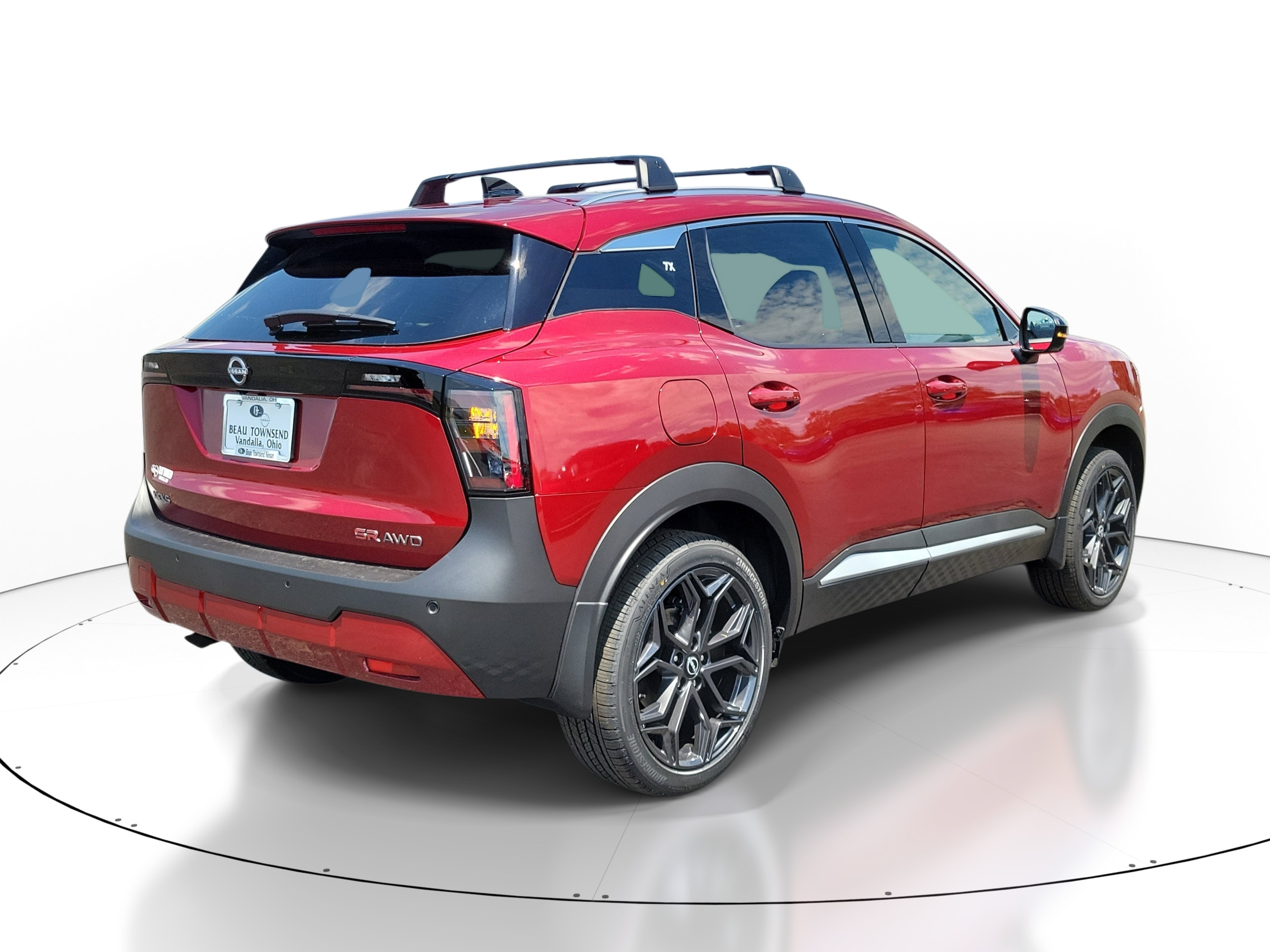 New 2026 Nissan Kicks SR AWD/4WD image 4