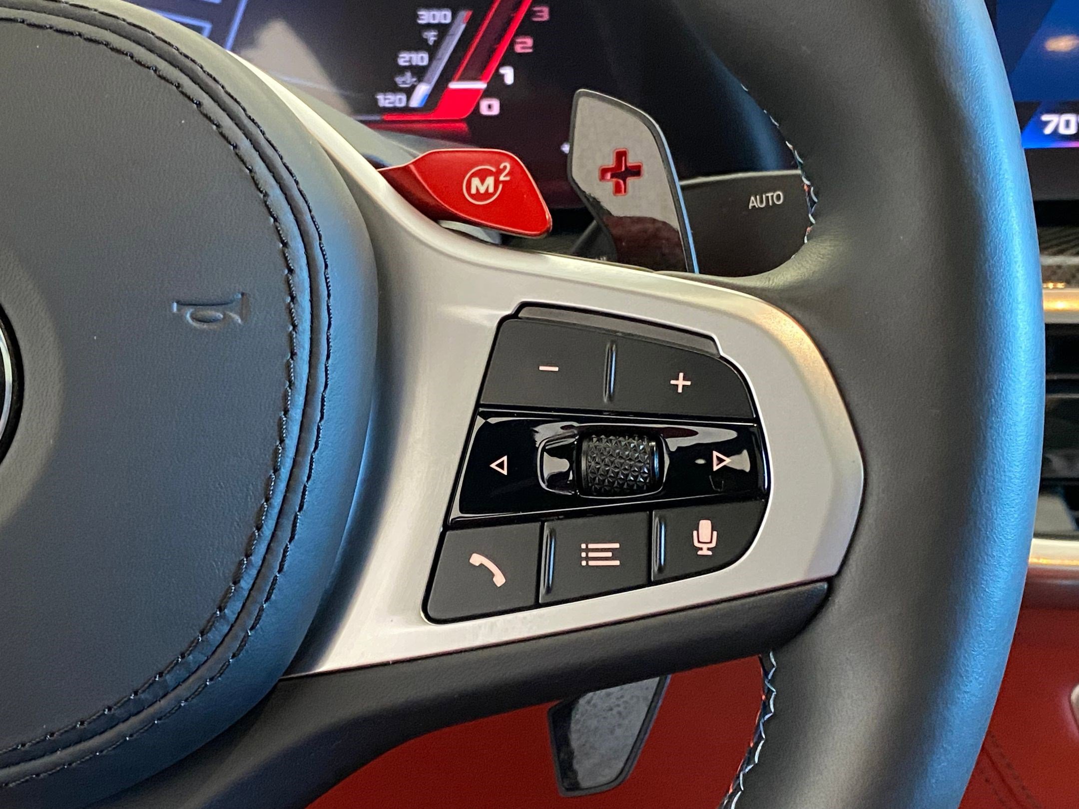 Used 2026 BMW X6 M Competition w/ Executive Package image 31