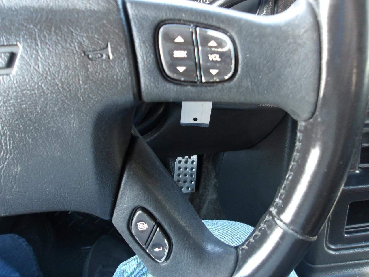 Used 2003 Chevrolet Avalanche 4x4 image 16