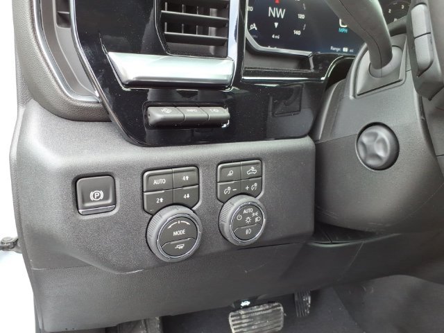 New 2026 Chevrolet Silverado 1500 High Country AWD/4WD image 12