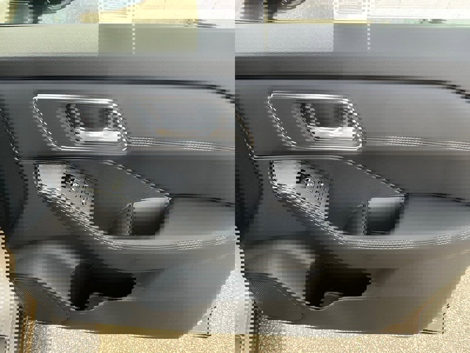 New 2026 Nissan Rogue Platinum w/ Platinum Premium Package image 17