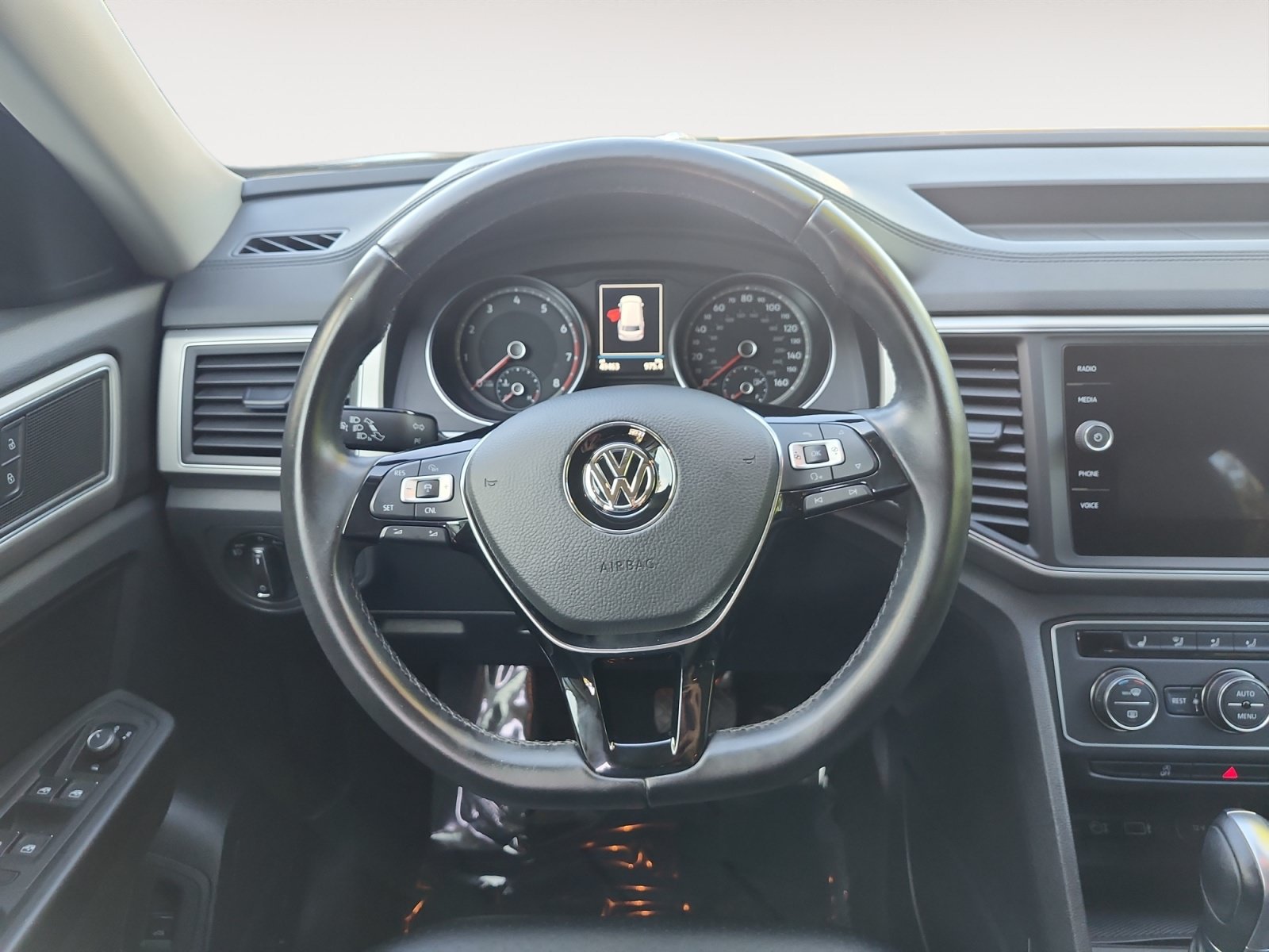 Used 2018 Volkswagen Atlas SE FWD image 12