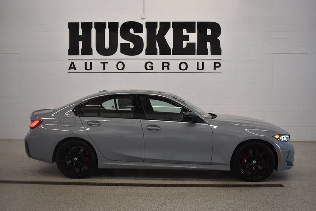 New 2026 BMW 330i xDrive Sedan w/ M Sport Package AWD/4WD image 2
