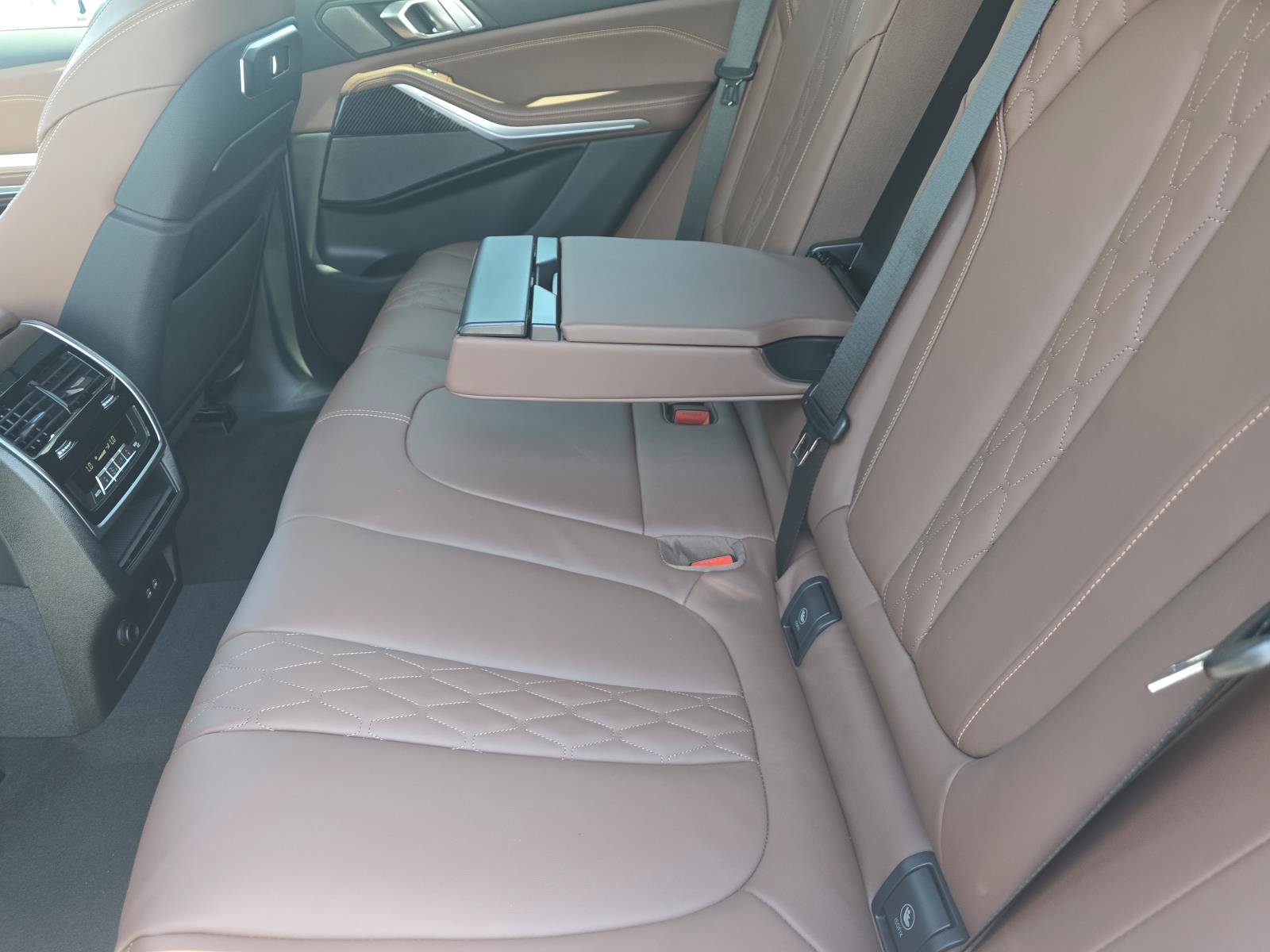 New 2026 BMW X5 M60i w/ Executive Package AWD/4WD image 13