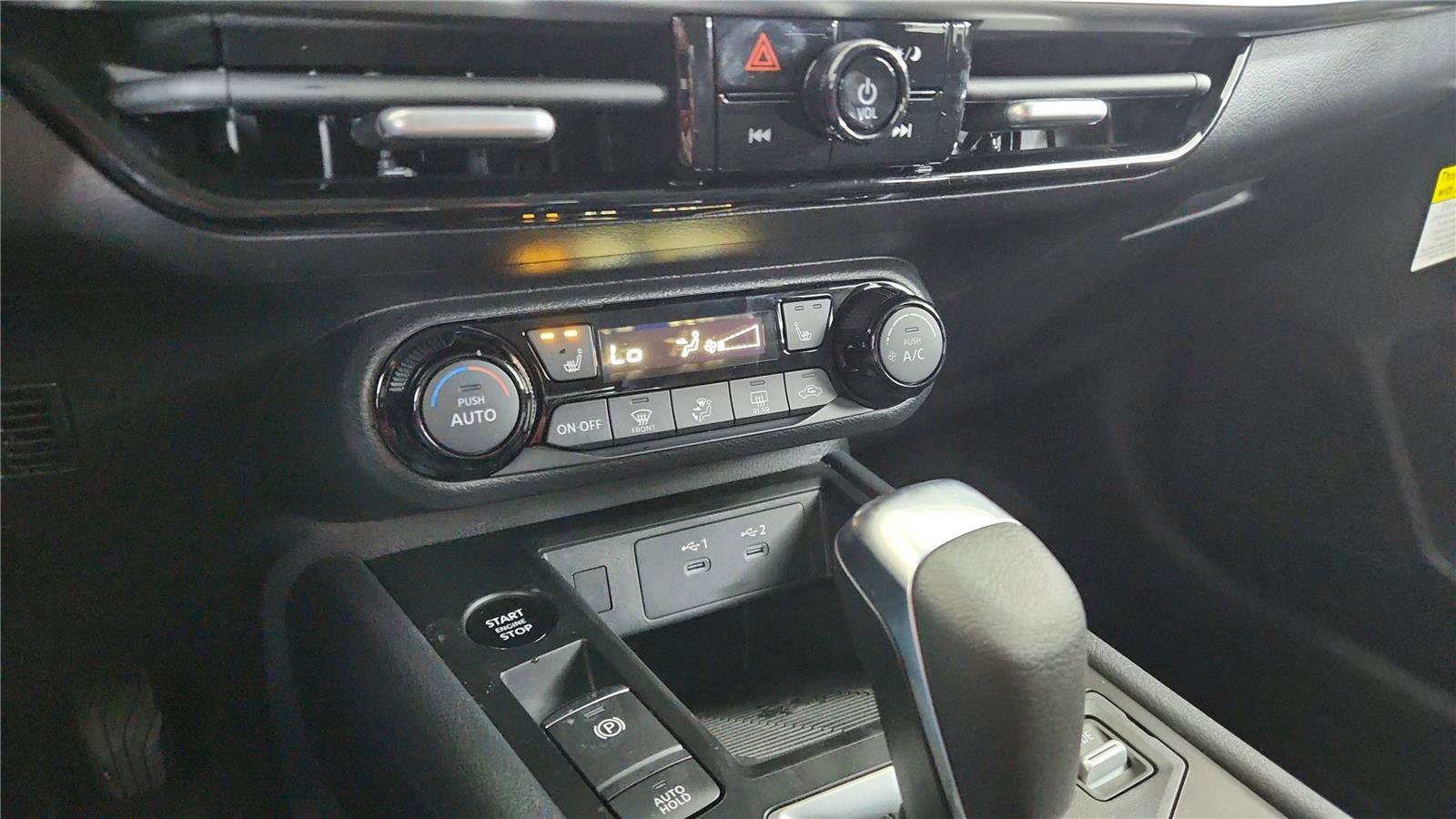 New 2026 Nissan Kicks SV w/ Charging Package image 31