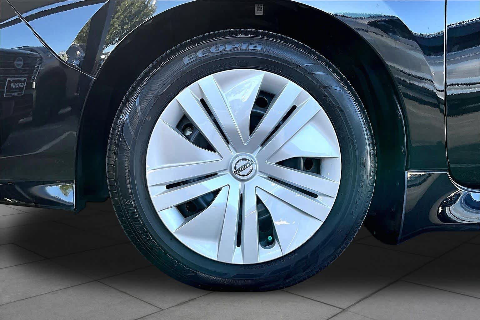 Used 2023 Nissan Leaf S FWD image 10