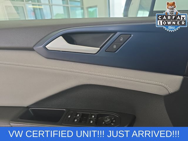 Used 2024 Volkswagen Taos SE FWD image 17
